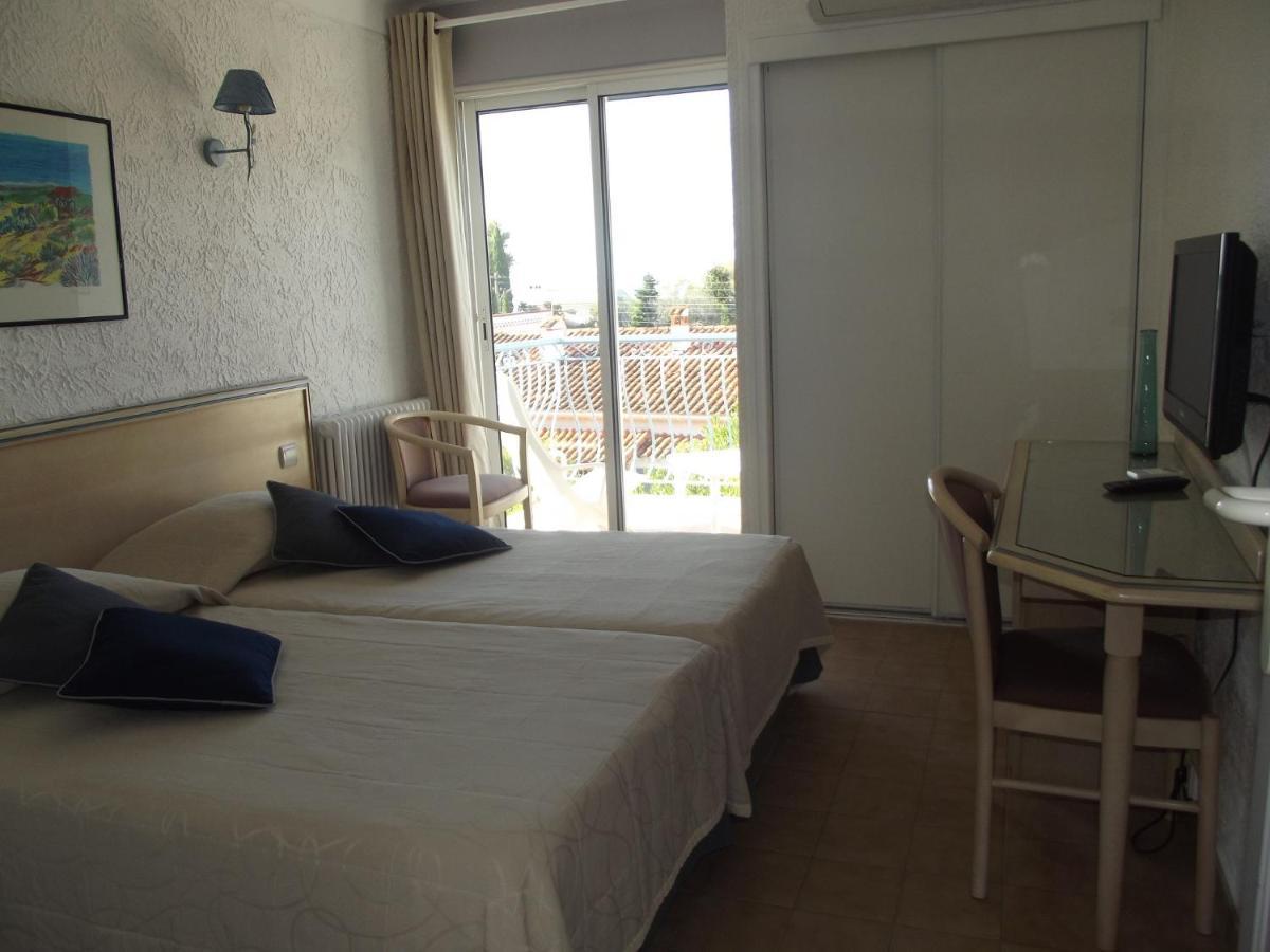 Hotel La Quietude Les Issambres Bagian luar foto