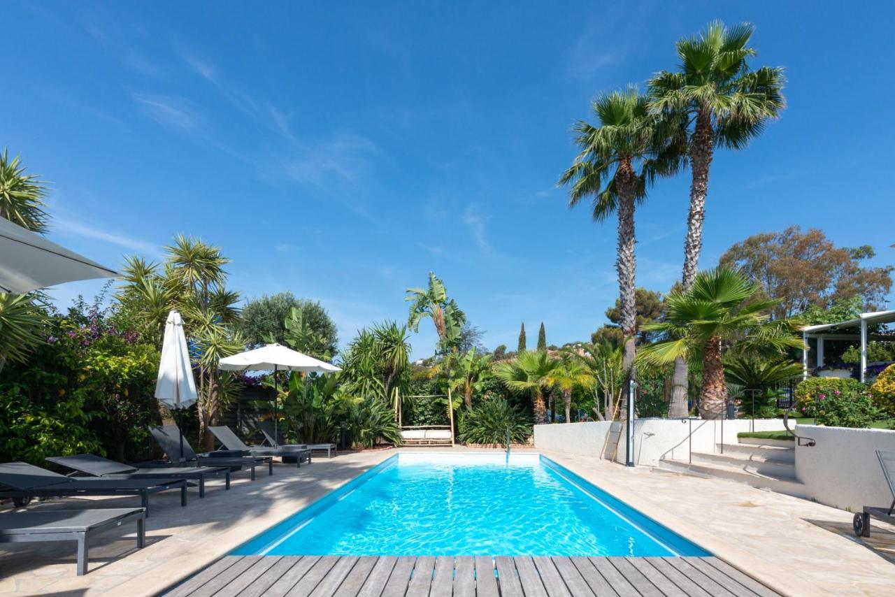 Hotel La Quietude Les Issambres Bagian luar foto