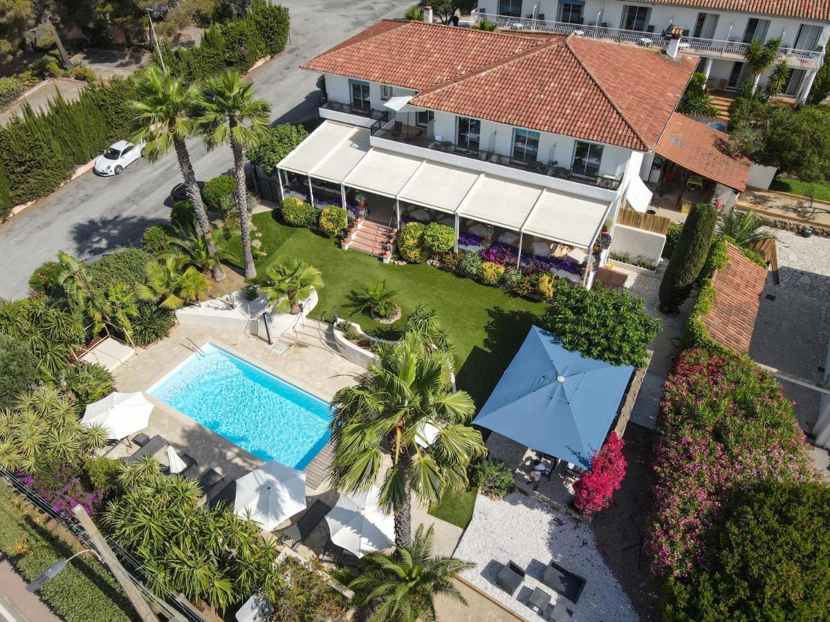 Hotel La Quietude Les Issambres Bagian luar foto