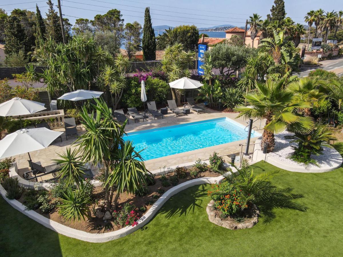 Hotel La Quietude Les Issambres Bagian luar foto