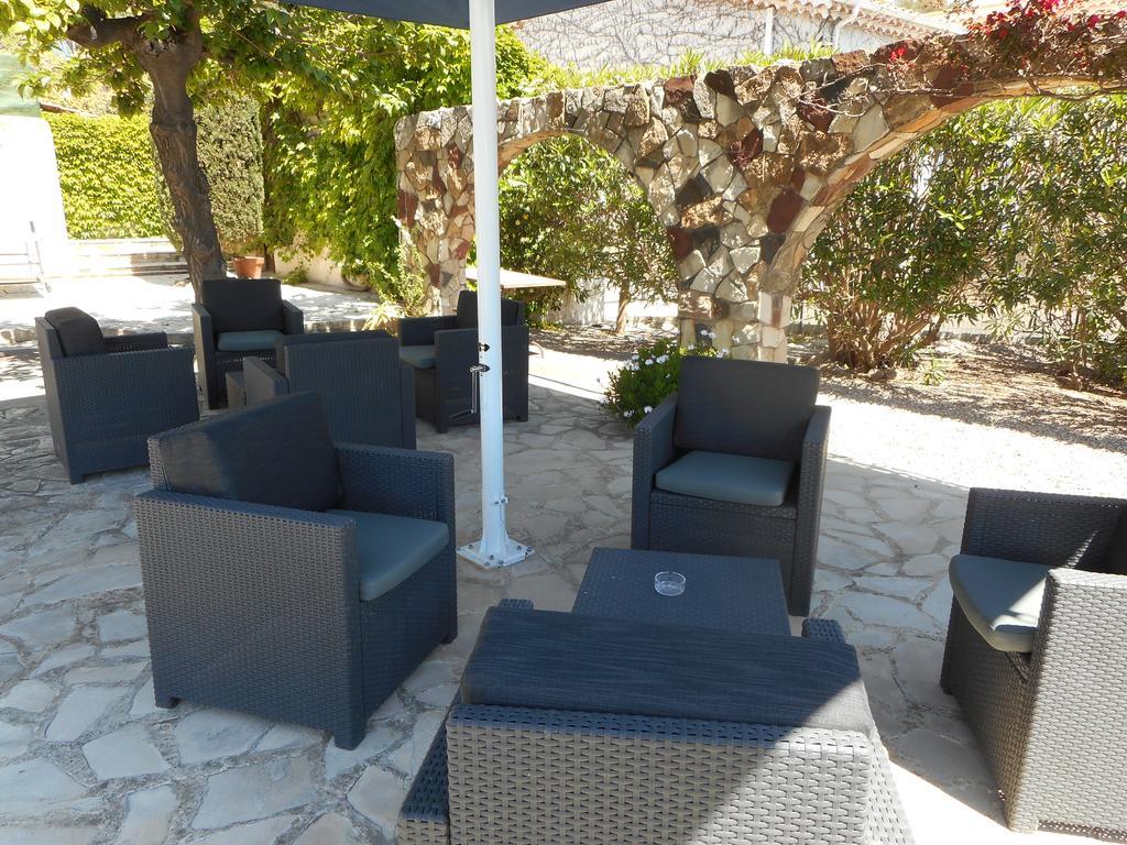 Hotel La Quietude Les Issambres Bagian luar foto