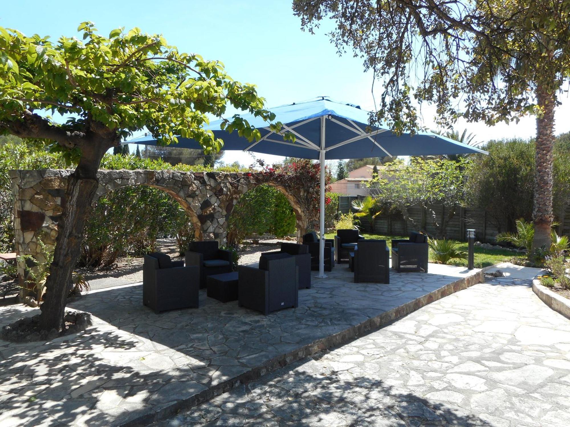 Hotel La Quietude Les Issambres Bagian luar foto