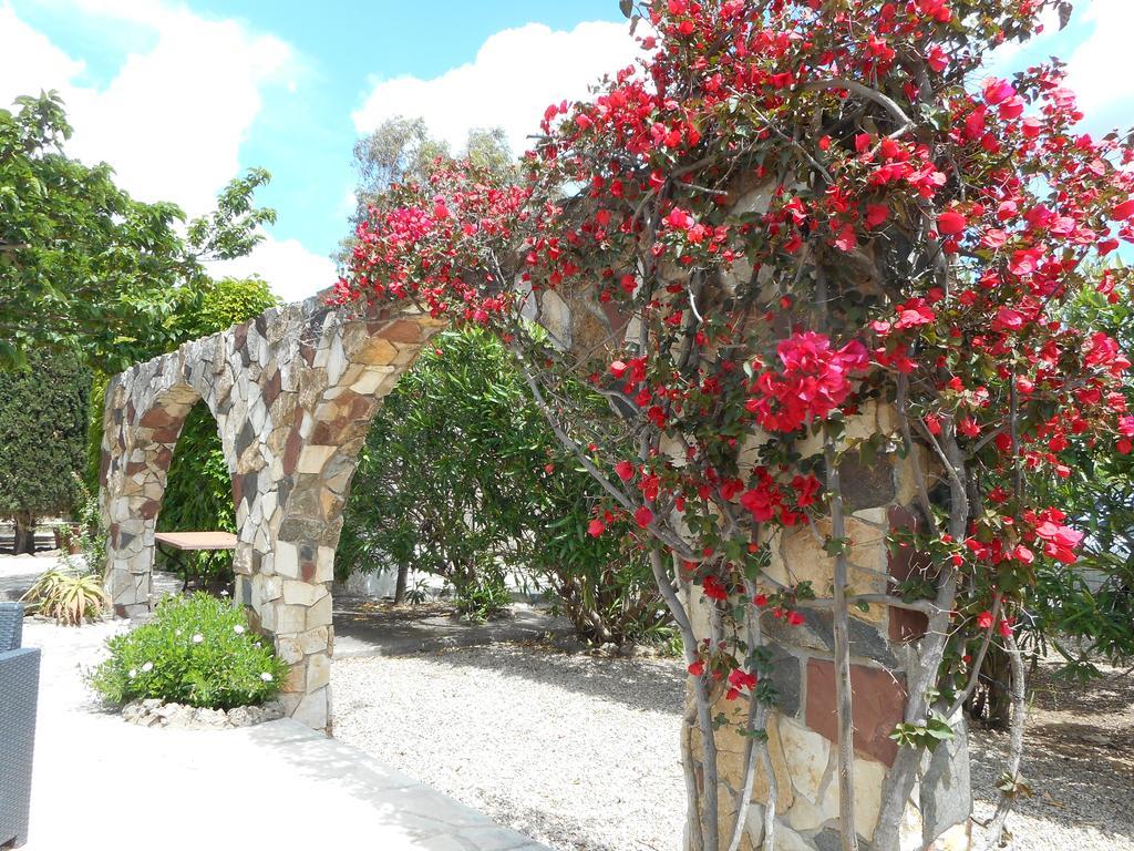Hotel La Quietude Les Issambres Bagian luar foto