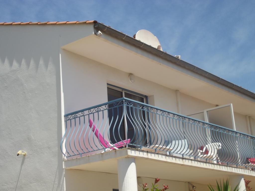Hotel La Quietude Les Issambres Bagian luar foto