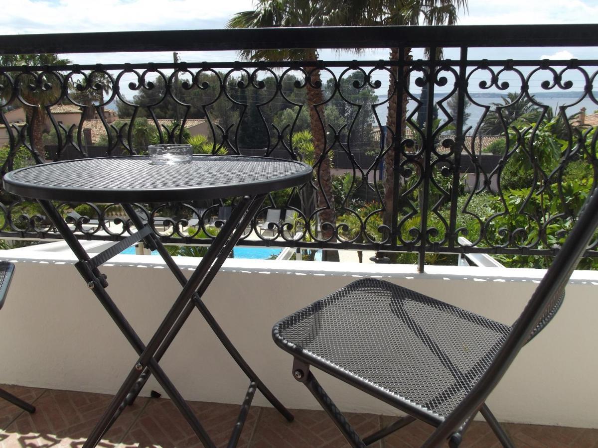 Hotel La Quietude Les Issambres Bagian luar foto
